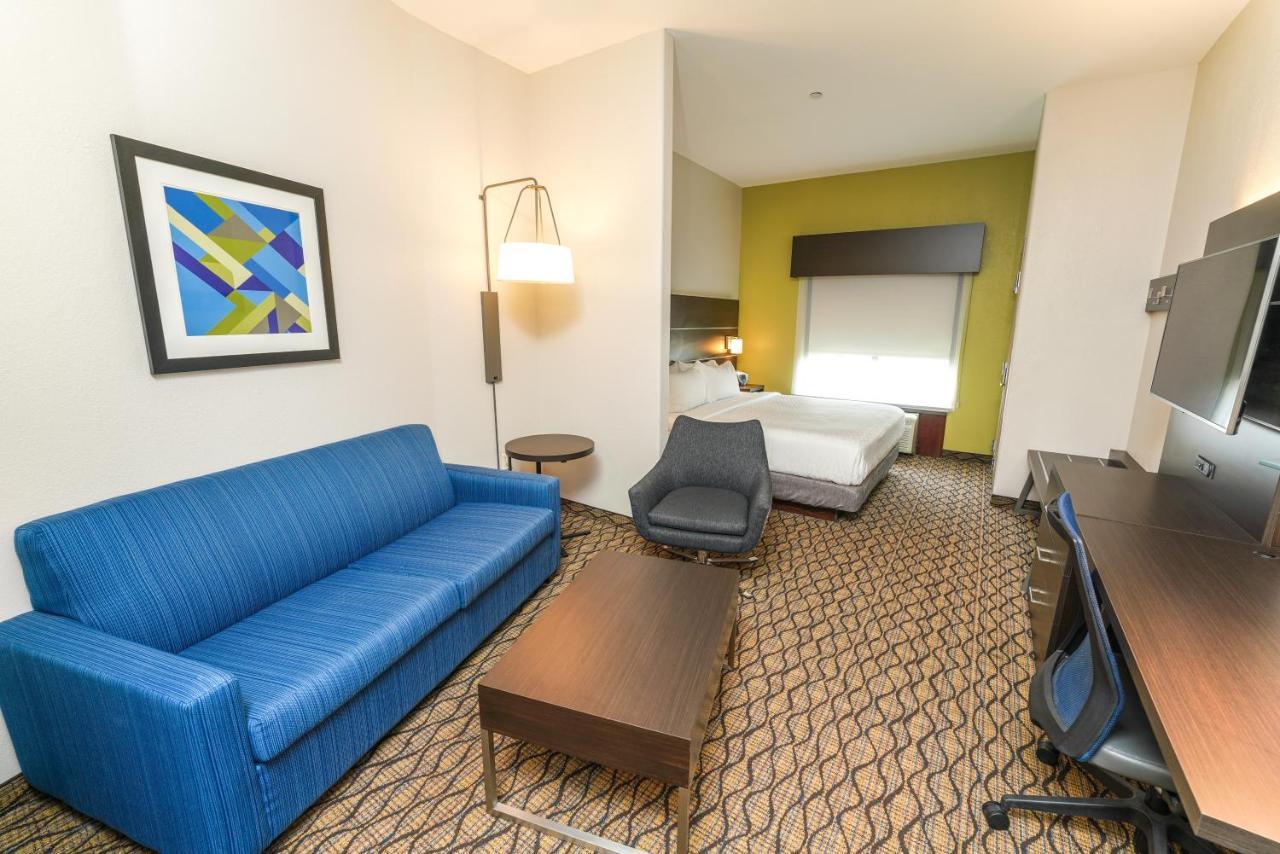 Holiday Inn Express And Suites Springfield Medical District By Ihg Exterior foto