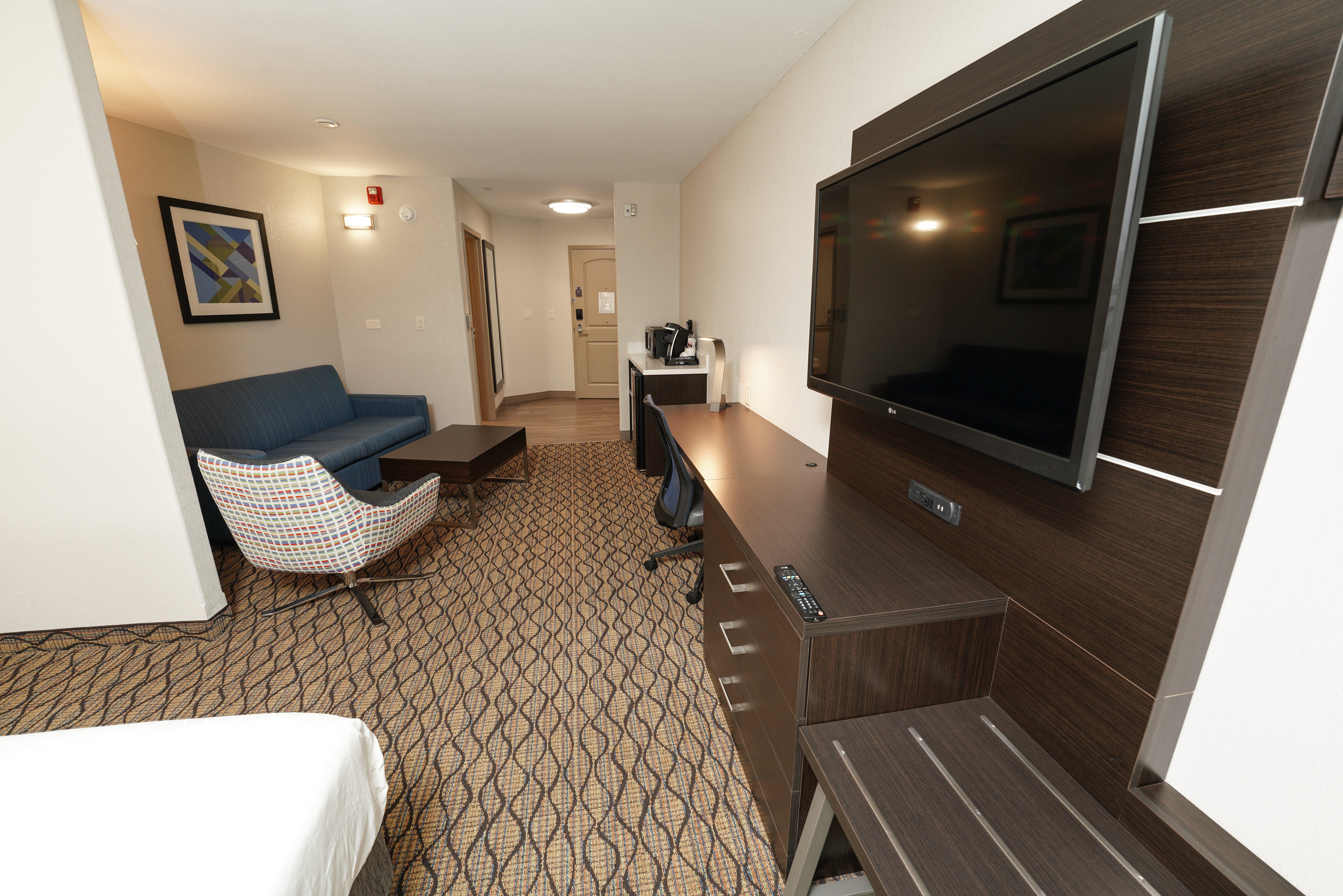 Holiday Inn Express And Suites Springfield Medical District By Ihg Exterior foto