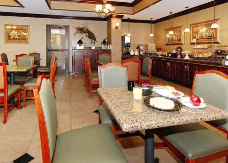Holiday Inn Express And Suites Springfield Medical District By Ihg Restaurante foto